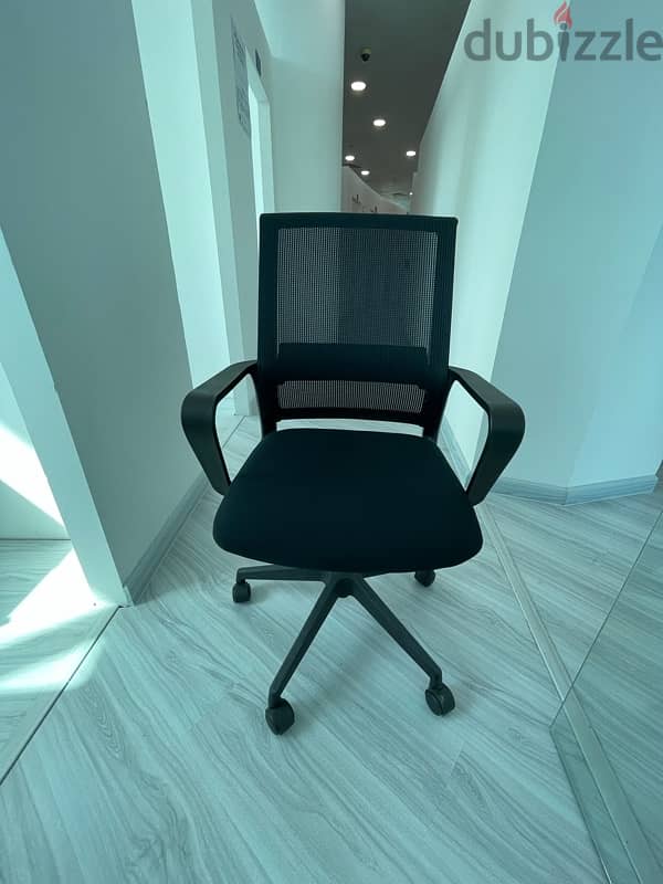 Very Clean Office furniture 2