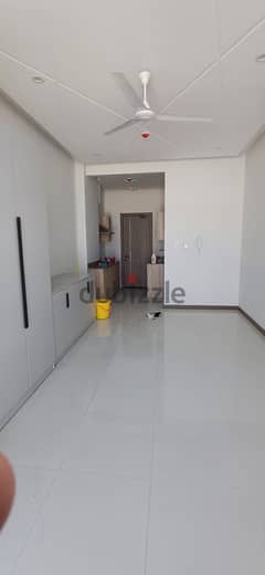 Studio flat with EWA AC in East Riffa 0