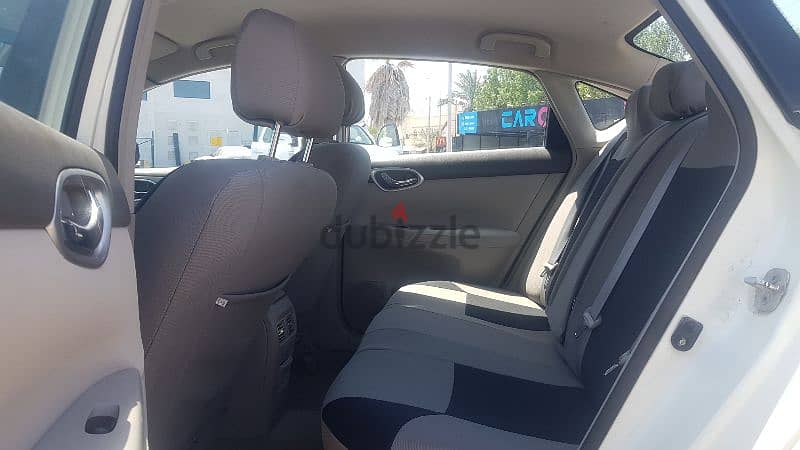 Nissan Sentra 2015 4