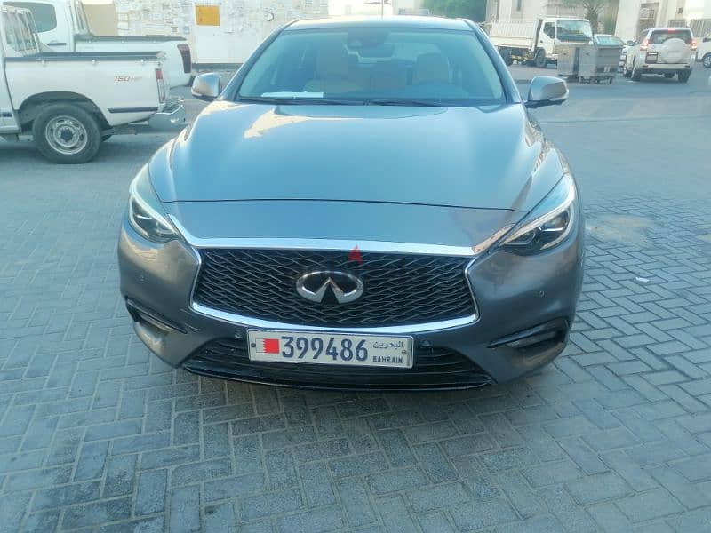 Infiniti Q30 2017 1