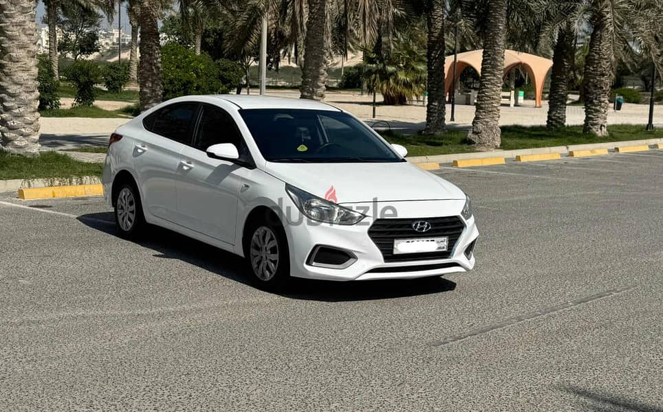 Hyundai Accent 2019 white 0