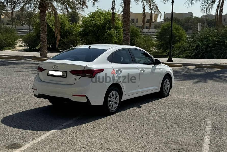 Hyundai Accent 2019 white 6