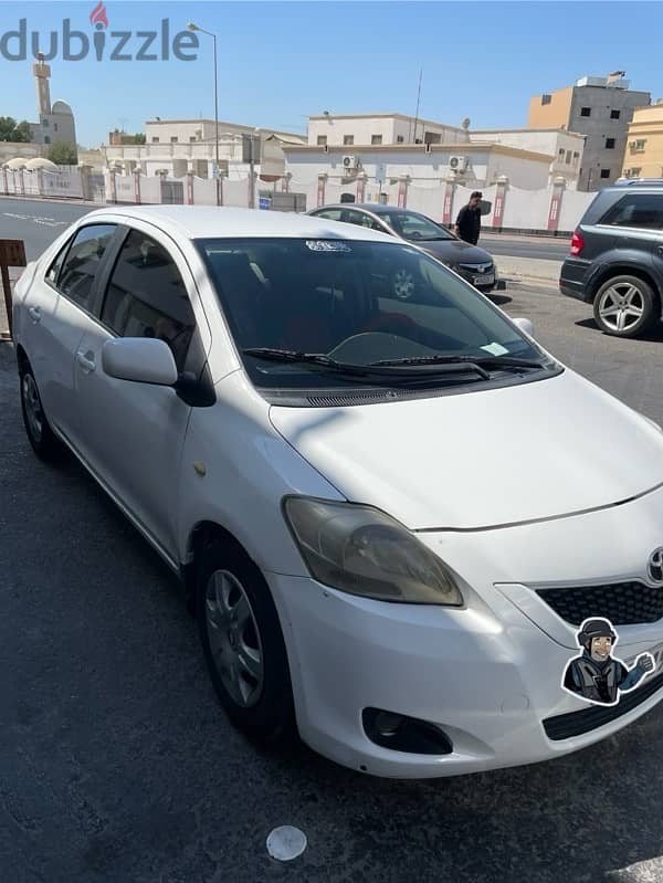 TOYOTA YARIS 08 WHITE 1