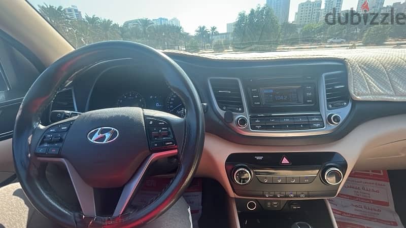 Hyundai Tucson 2016 (single owner) 4