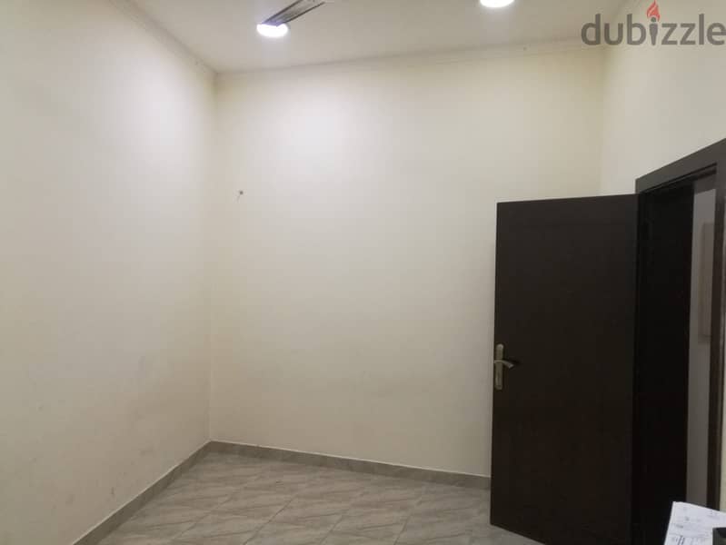 For rent 2br in Qudaibiya near Bahrain Plaza and Tariq Pastries B. D200 2