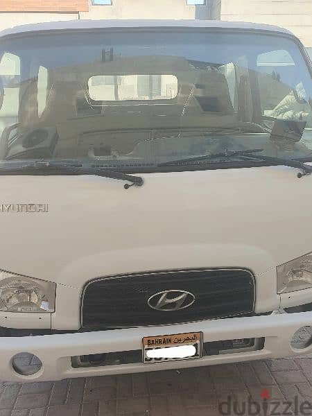 Hyundai Double Cabin Six Wheel for Sale 7