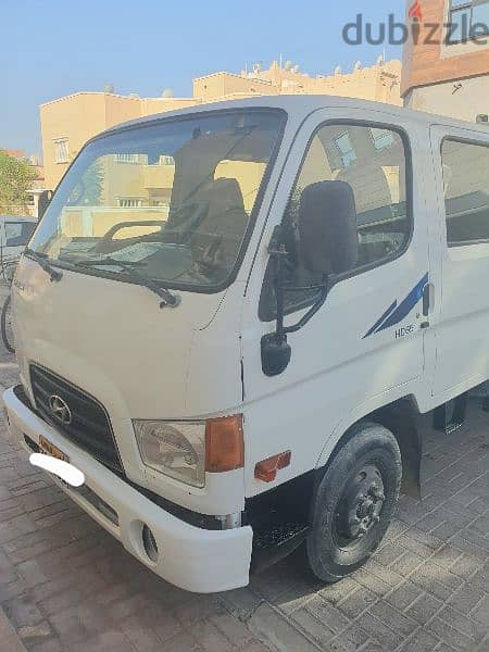 Hyundai Double Cabin Six Wheel for Sale 8