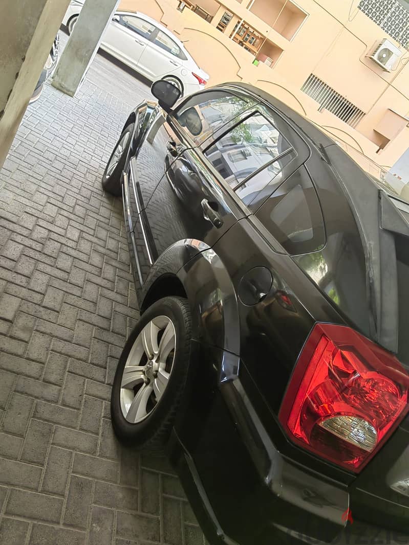 Dodge Caliber 2011 Very neat condition tyotal genuine 3