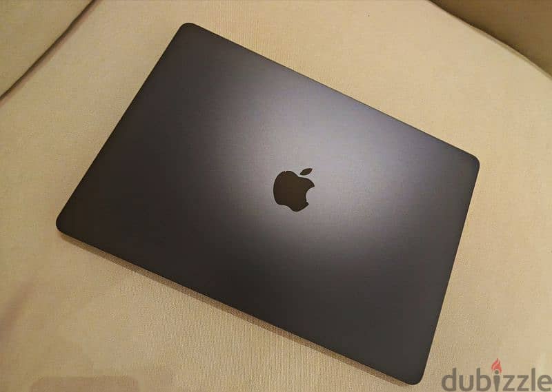 Macbook Air m3  15 inch midnight 10 days used 2