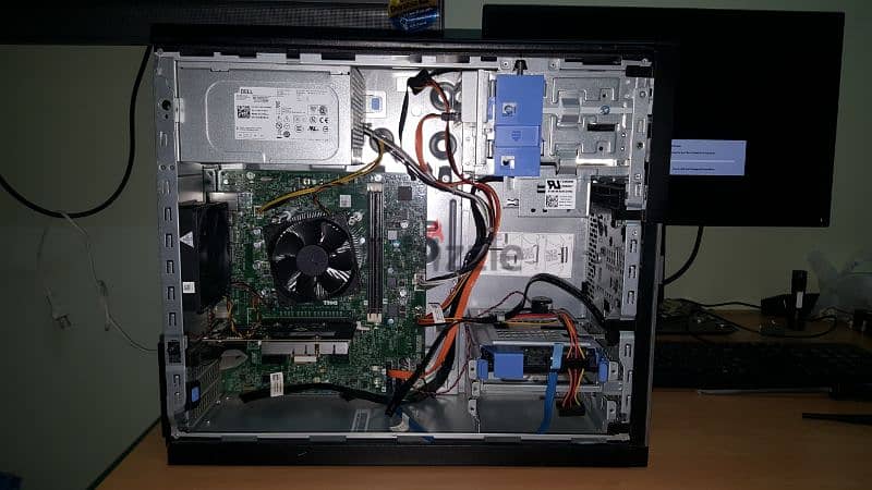 DELL 3020 CPU i5 RAM 8GB + 500GB HDD win 10 3