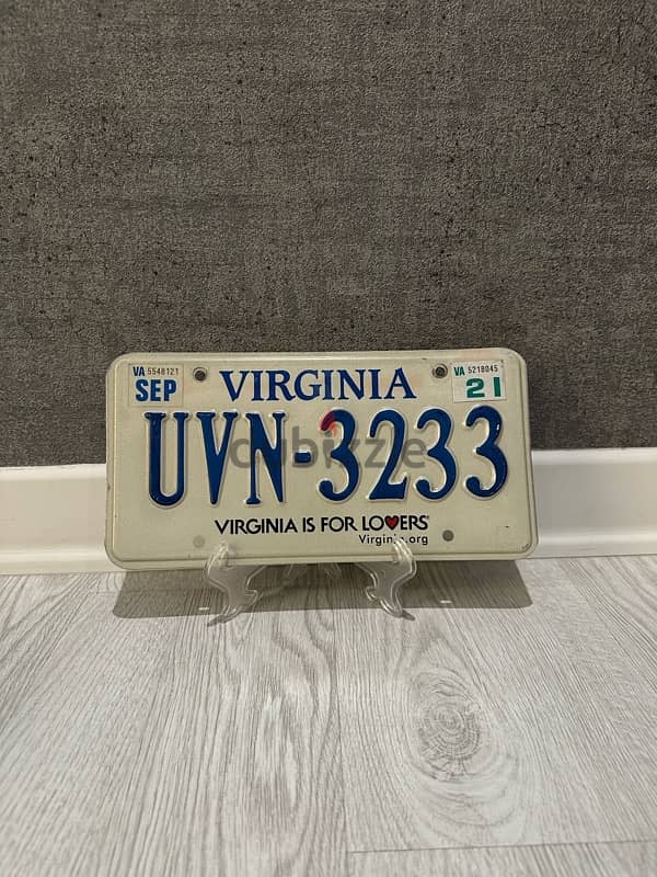 Original American car number plates, the price of the plate is 4BD 2