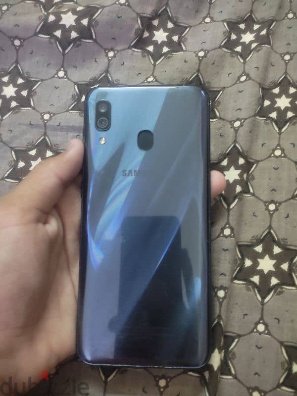 Samsung galaxy A30 4/64gb 1