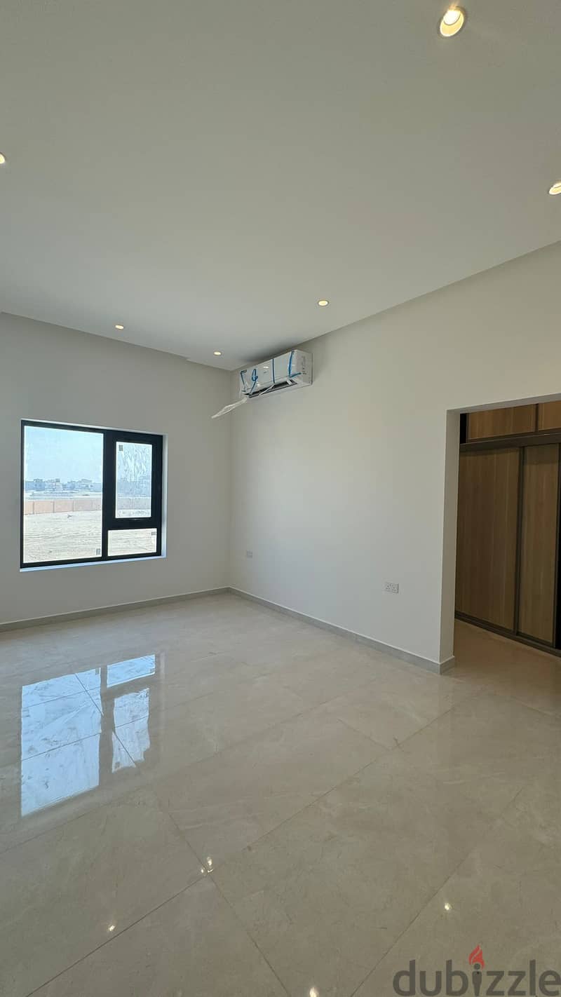 Modern Apartments with Elegant Finishes and Flexible Layouts in Ashbi 0