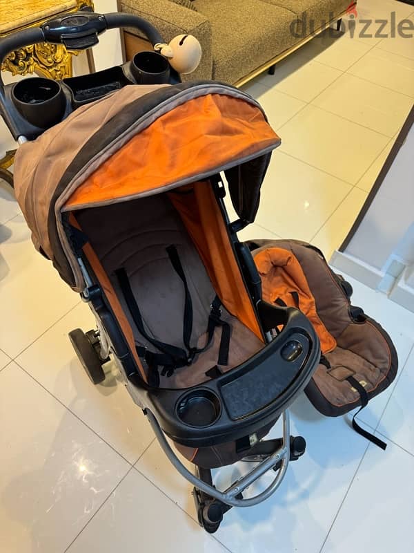 Junior's Stroller and Car seat 0