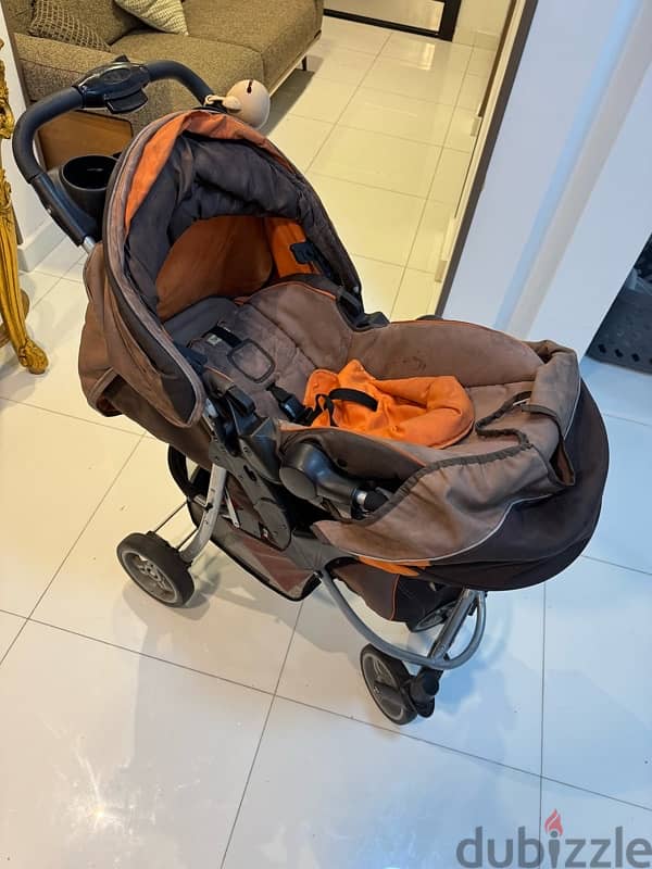 Junior's Stroller and Car seat 2