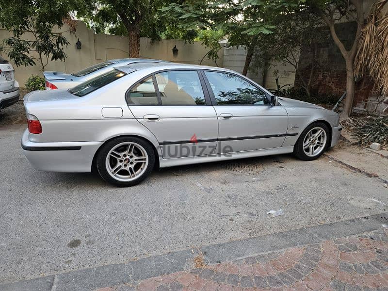 BMW 5-Series 2002 9