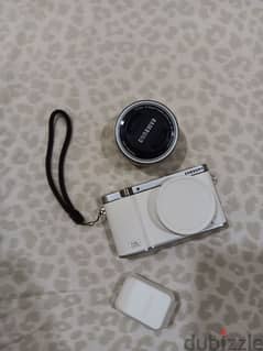 samsung nx 3000 with  16gb memory card in a good condition 0