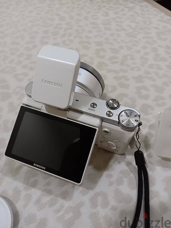 samsung nx 3000 with  16gb memory card in a good condition 3