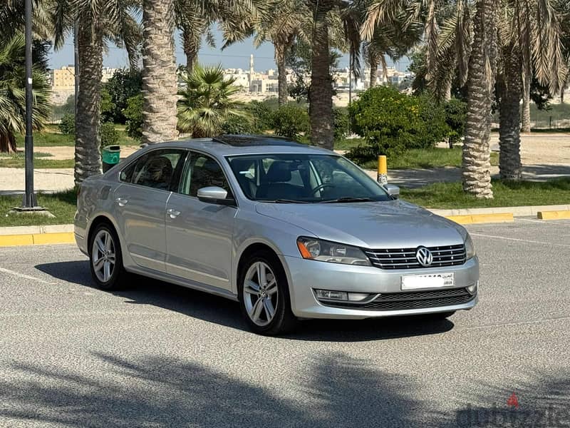 Volkswagen Passat 2013 silver 0