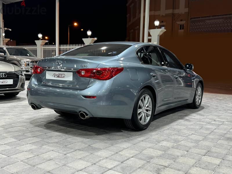 Infiniti Q50 2016 2.0 7