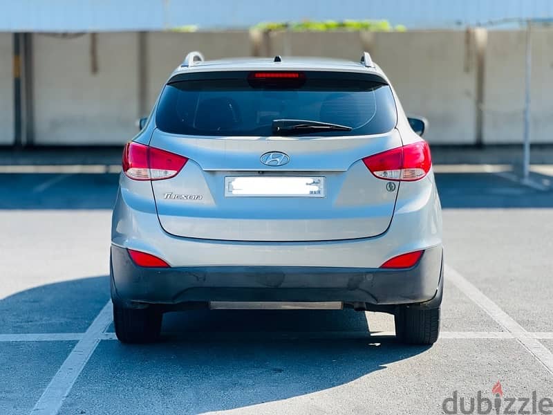 Hyundai Tucson 2015 Model Single Owner Full Option 5