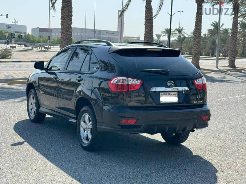 BYD S6 2015 black 5