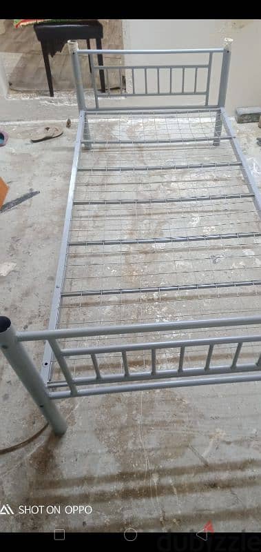 single steel bed very clean 8bd no delivery 0