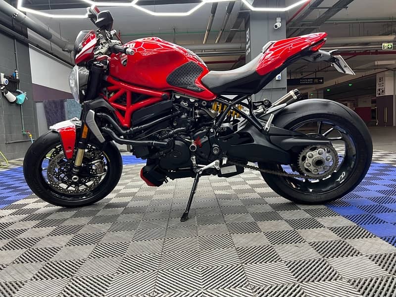 for sale only Ducati monster 1200R 2016 0