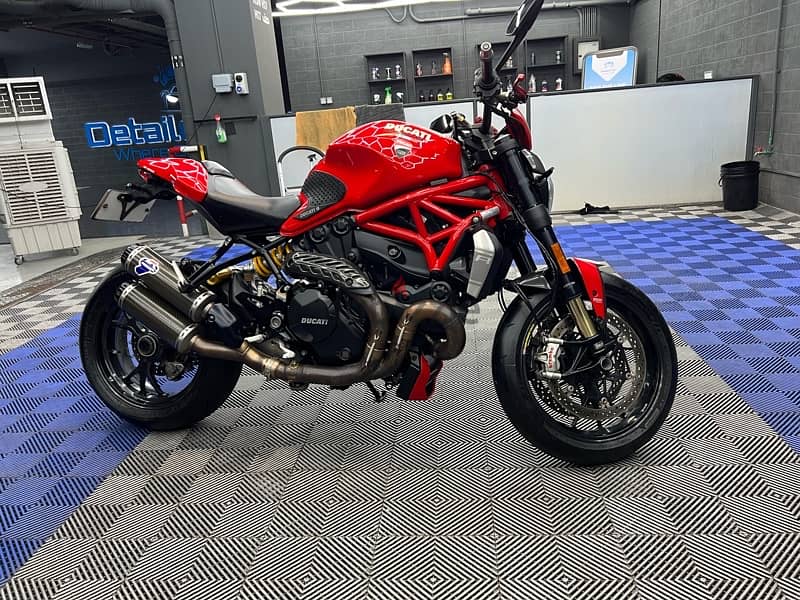 for sale only Ducati monster 1200R 2016 1