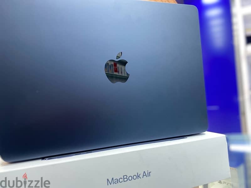 Used MacBook Air 13inch M3 512GB 3