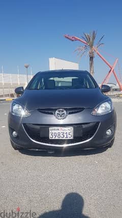 Super clean Mazda 2 2012 0