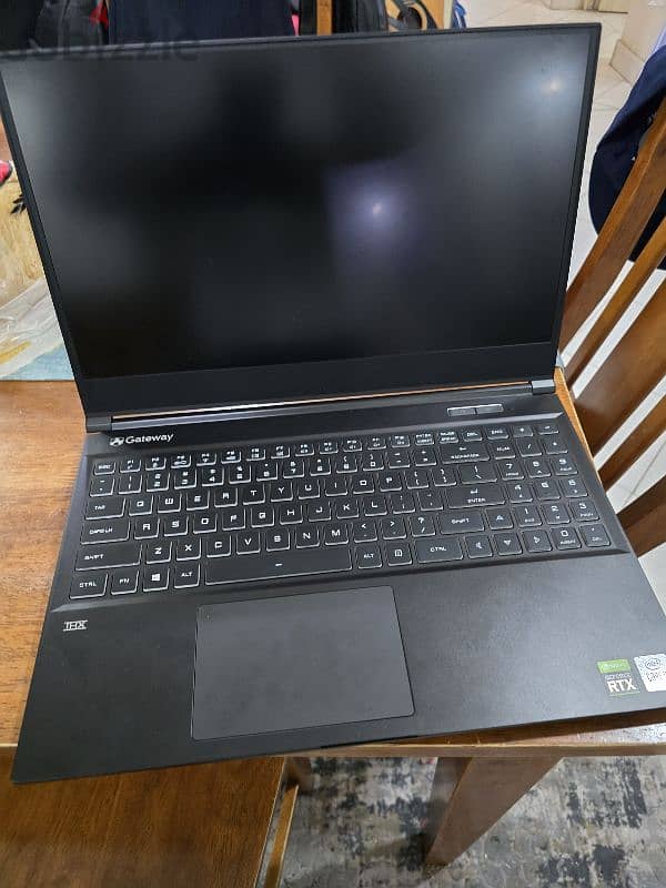 Gateway Gaming Laptop Core i5 10th Gen 8gb ram 256gb SSD with RTX2060 2