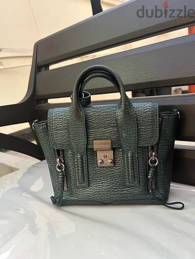 phillip lim orginal brand ( orginal price 750 ) after use 300 BHD