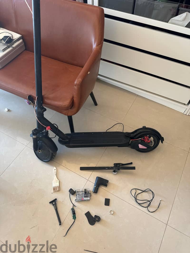 My Toys 350 W Scooter FOR SPARE PARTS only  completewith battery and 2