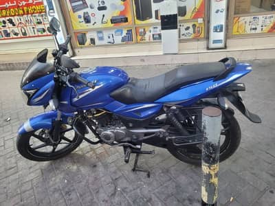 motorcycle sale  pass and insurance 11 manth model 2017 price 380 bd.