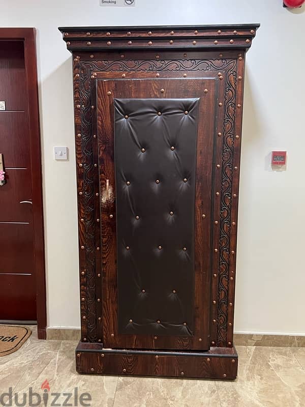 luxury one door cupboard 2