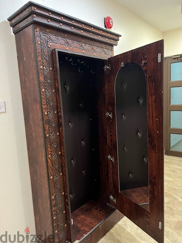 luxury one door cupboard 3