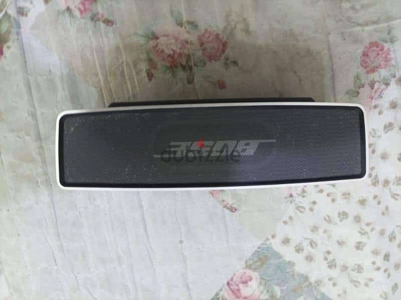 Bose SoundLink Mini Bluetooth Speaker 0