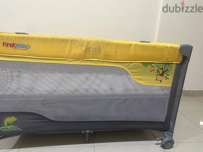 Baby cot with detachable diaper changing board and car seat 1