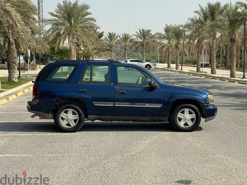 Chevrolet Trailblazer 2002 blue 2