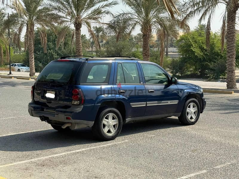 Chevrolet Trailblazer 2002 blue 5