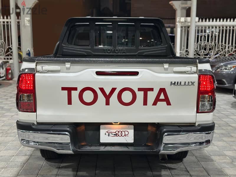 Toyota Hilux 2021 2.7 9