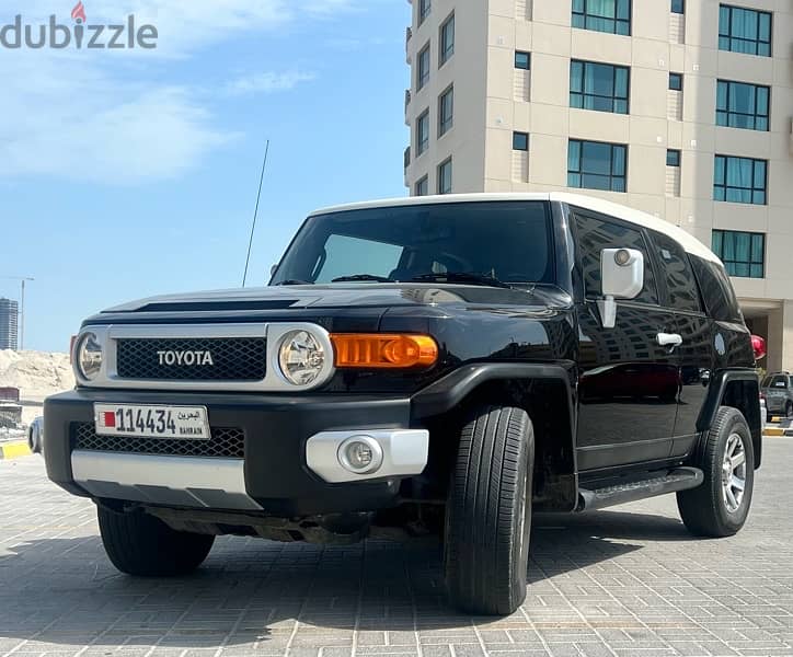 Toyota FJ Cruiser 2015 1