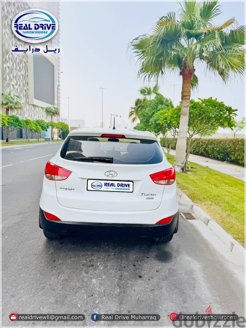 HYUNDAI TUCSON Model : 2013 Engine: 2.4L : 124000 km V4 9