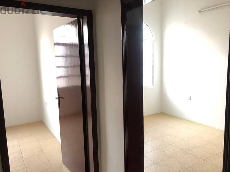 Juffair 2 comfortable bedrooms, (2 bathrooms), a bright living hall 4