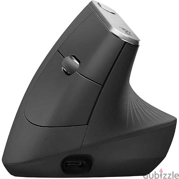 Logitech MX Vertical Advanced Ergonomic Mouse 1