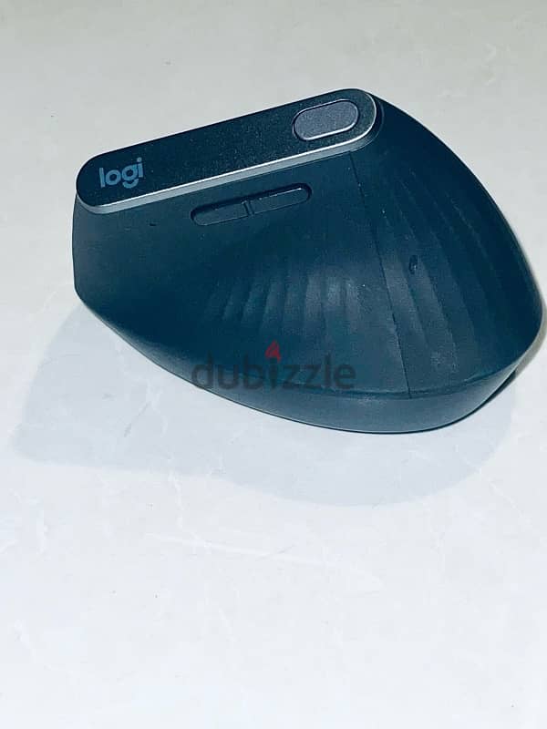 Logitech MX Vertical Advanced Ergonomic Mouse 5