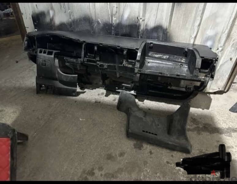 قطع غيار باص تويوتا هايس Toyota Hiace Bus Spare Parts 1