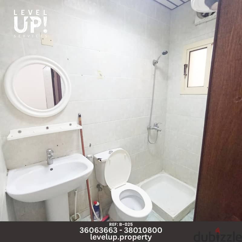 GOOD FLAT FOR RENT LOCATION MUHARRAQ REF B 025 7