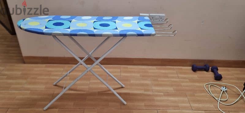 Ironing Board 105cm x 30cm, hight 70cm 1